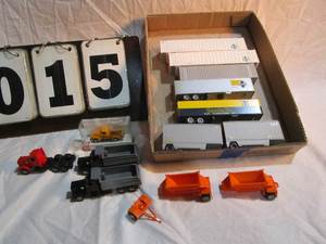 lot 15 image: Misc Trucks & Trailers