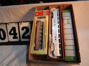 lot 42 image: Co -Cor Rail Cars