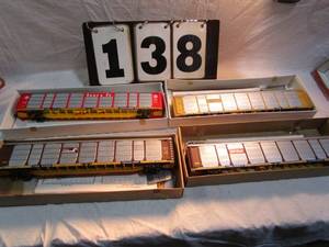 lot 138 image: Walthers Box of 4