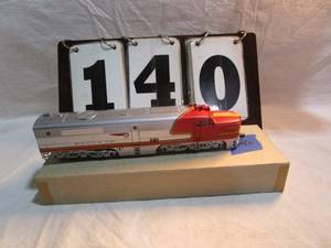 lot 140 image: Athearn Santa Fe Engine #71