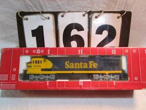 lot 162 image: Atlas Santa Fe Locomotive Engine #8788