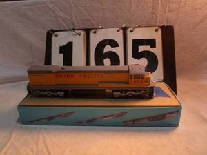 lot 165 image: Athearn Union Pacific Engine #2830