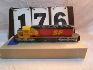 lot 176 image: Athearn SF Engine #5068