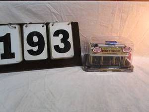 lot 193 image: Goldline Grandpa Jacks Hobby Store