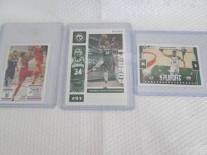 lot 222 image: 2020-21  Giannis Antetokounmpo Card...
