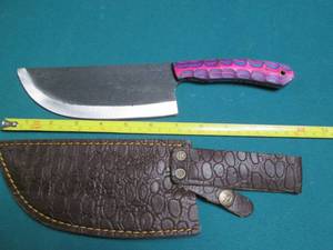 lot 606 image: Hand crafted Damascus knife with le...