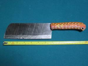 lot 613 image: Hand crafted Damascus knife...