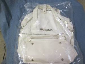 lot 9 image: New BRusso handbag...