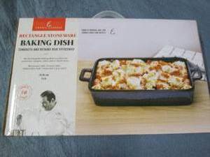 lot 20 image: New rectangular 14 stoneware bakin...