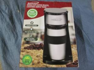 lot 24 image: New Brentwood single cup coffee mak...