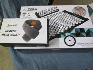lot 46 image: Heated neck wrap and acupressureat ...