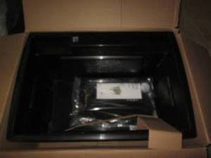 lot 90 image: New Rugged tub, top measures 31 x 2...