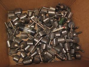lot 115 image: Large lot of assorted grinding bits...