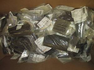 lot 124 image: Huge lot of drill bits - factory se...