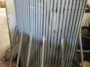 lot 261 image: Lot Description Expandable Metal Gate 6-8 ft in length - Heavy duty commercial grade, 6.5 feet tall