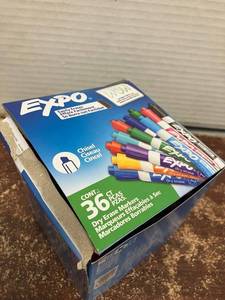 lot 71 image: Expo Color Dry Erase Markers