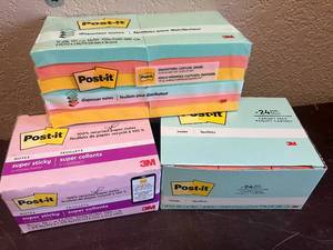 lot 51 image: 3M Post-It Notes Variety