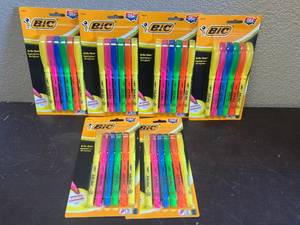 lot 56 image: BIC Assorted Highlighters
