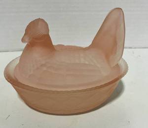 Frosted Glass Pink 6" Hen on Nest