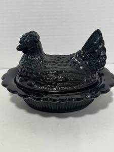 lot 5 image: Black Mosser 6 Hen on Nest