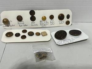 lot 53 image: Vintage Lot of Special Brass Shank Buttons 22