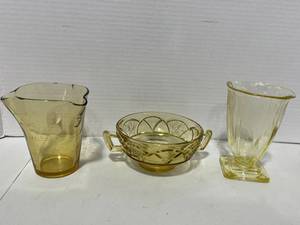 lot 81 image: Vintage 3 Spout Amber Measuring Cup, Amber Sugar Dish and Yellow Parfait Glass