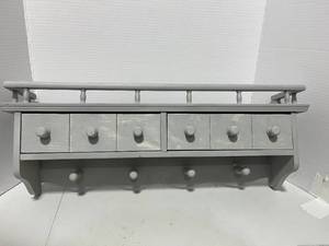 lot 94 image: Cute Plate Shelf with Knobs and Drawers  2 Ft