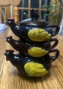 lot 104 image: Vintage Redware Pottery Stacked Salt and Pepper with Mustard Pot and Spoon Japan