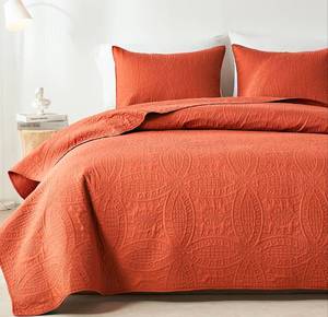 lot 201 image: FullQueen Orange Duvet $65.99 Retail - Brand New