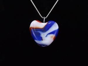 lot 7 image: .925 Sterling Silver Blown Glass American Heart Pendant Necklace