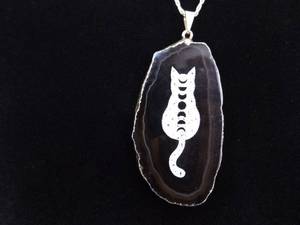 lot 35 image: .925 Sterling Silver Reversible Eclipse Cat Agate &nbspPendant Necklace