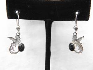 lot 96 image: .925 Sterling Silver Black Onyx Cabochon Bird Dangle Hook Earrings