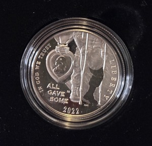 lot 31 image: 2022 National Purple Heart Hall of Honor Proof Clad Half Dollar - original package with COA