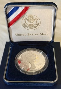 lot 32 image: 2011 P-Medal of Honor Proof SILVER Dollar - original package with COA