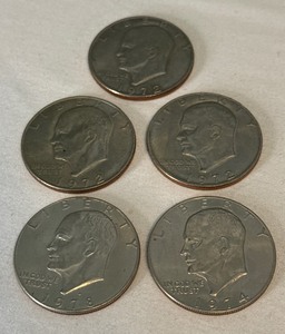 lot 101 image: Five (5) Loose 1972 Eisenhower SILVER Dollar Coins (no packaging)