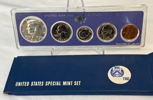 lot 104 image: 1967 Special Mint Proof Set (5 coins) - original package with COA