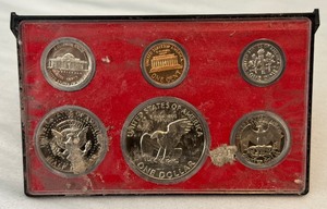 lot 105 image: 1977 Proof Set (6 coins) - No external case, slightly dirty from fire damage