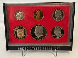 lot 109 image: 1982 Proof Set (6 coins) - No external case, but near mint condition