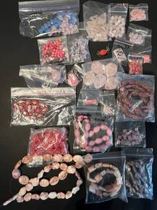 lot 82J image: Large Collection of Assorted Pink Gemstone Beads and Jewelry Findings