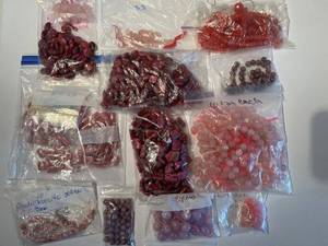 lot 88J image: Large Lot of Rhodochrosite and Rose Quartz Gemstone Beads Assortment