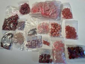 lot 89J image: Collection of Assorted Pink and Red Gemstone Beads in Mixed Shapes and Sizes