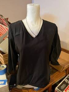 lot 122J image: Adjustable Tabletop Display Mannequin with Black V-Neck Top