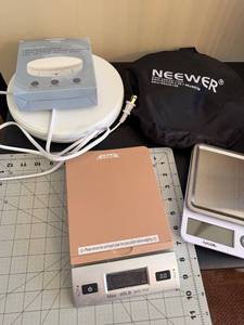 lot 35J image: Photography Accessory Lot Digital Scales, Jaygot Display Turntable, Neewer Reflector Set