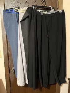 lot 85C image: Designer Womens Pants - BR Standard, Carmen, Eileen Fisher, Simply Vera Vera Wang, Jennifer Lopez