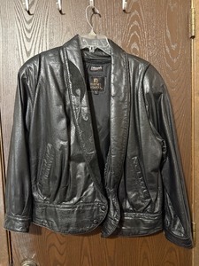 lot 46C image: Byrnes & Baker Leather Jacket - Thinsulate Thermal Insulation, Size M
