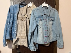 lot 77C image: Denim Jackets Bundle (Lot of 3) - Coldwater Creek Star-Embroidered, Xhilaration Light-Wash, Faded Glory brand Beige Utility jacket