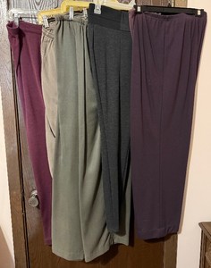 lot 84C image: Womens Trousers by Nordstrom, Finity Naturals, Liz Claiborne Petite, Daisy Fuentes (Lot of 5)