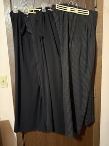 lot 87C image: Linda Allard, Ellen Tracy, Signature by Larry Levine, Mac & Jac, and Unbranded Black Dress Pants Assorted Brands (Lot of 4)