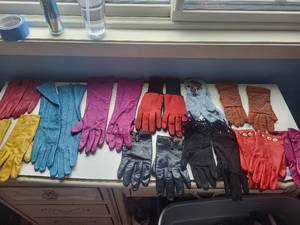 lot 226C image: Colorful Womens Dress Gloves Assortment - Multi-Color Pairs