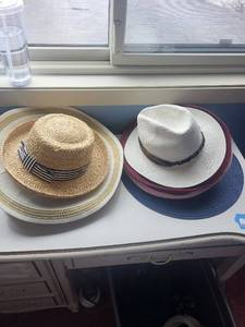 lot 231C image: Assorted Hat Collections with Brands from Lauren Ralph Lauren Liz Claiborne Kathy Ireland Straw Sun Hats
